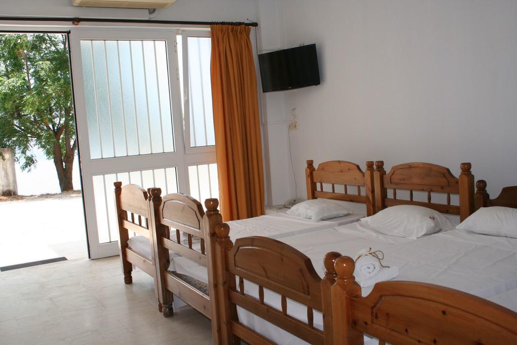 Hotel Revis Station Plataria Exterior foto