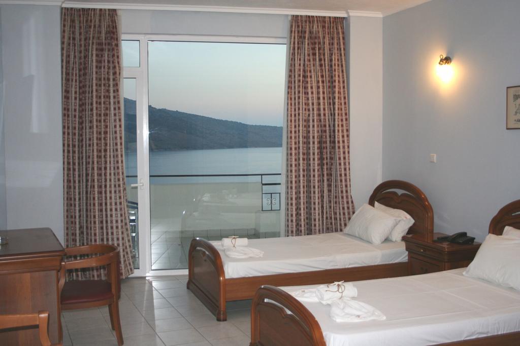 Hotel Revis Station Plataria Exterior foto
