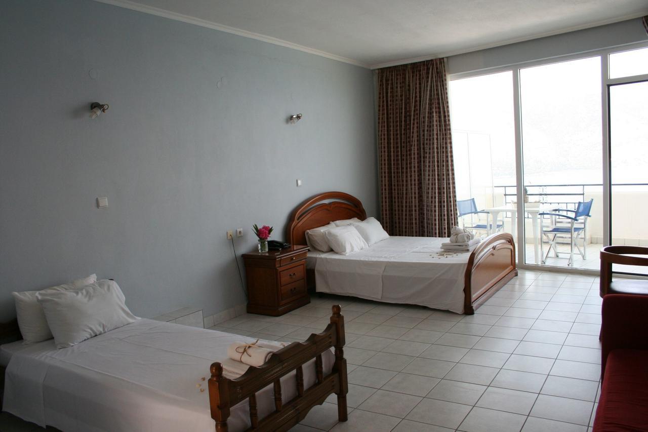 Hotel Revis Station Plataria Exterior foto